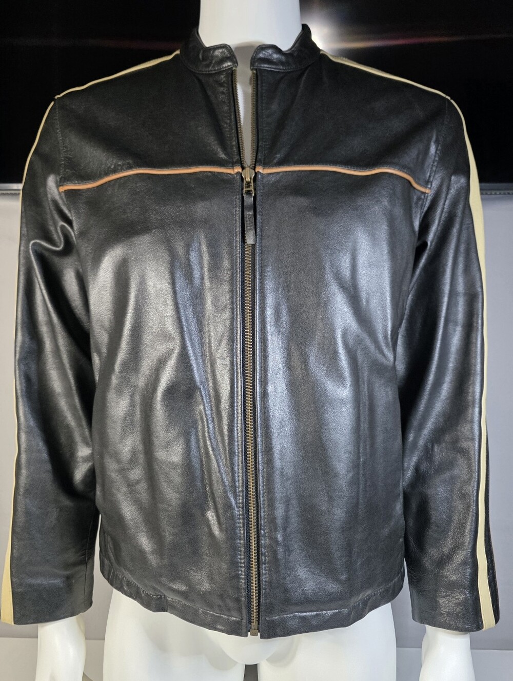 Roundtree & Yorke Vintage café racer style Lambskin leather jacket Size Medium